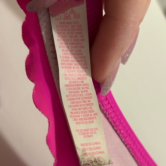 {Victoria’s Secret} The Getaway Halter Bikini Top - Picture 3 of 3